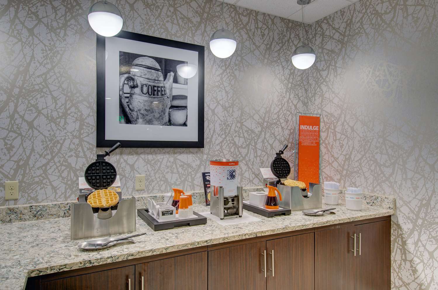 hampton inn and suites boston stoughton