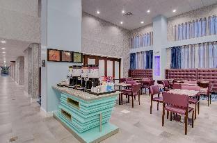 hampton inn and suites boston stoughton