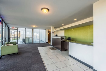 studio 6 indianapolis in