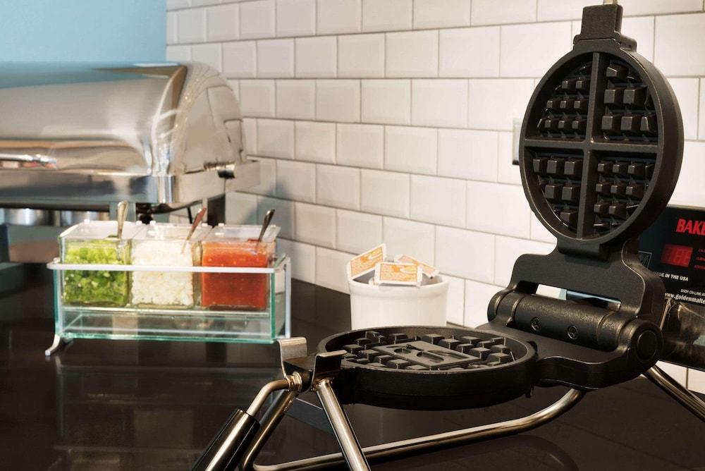 country inn and suites by radisson indianola ia