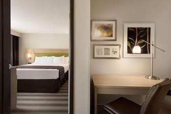 country inn and suites by radisson indianola ia