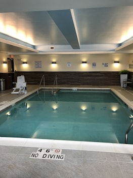 fairfield inn and suites by marriott decorah