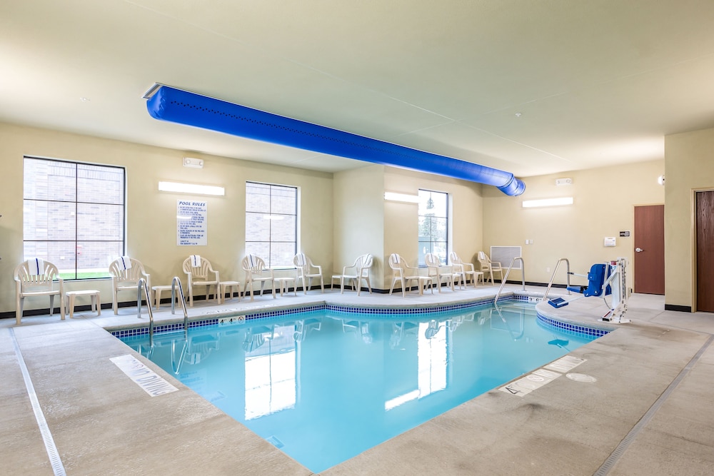 cobblestone hotel and suites stevens point