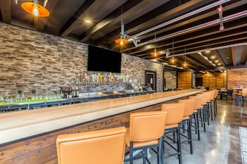 cobblestone hotel and suites stevens point