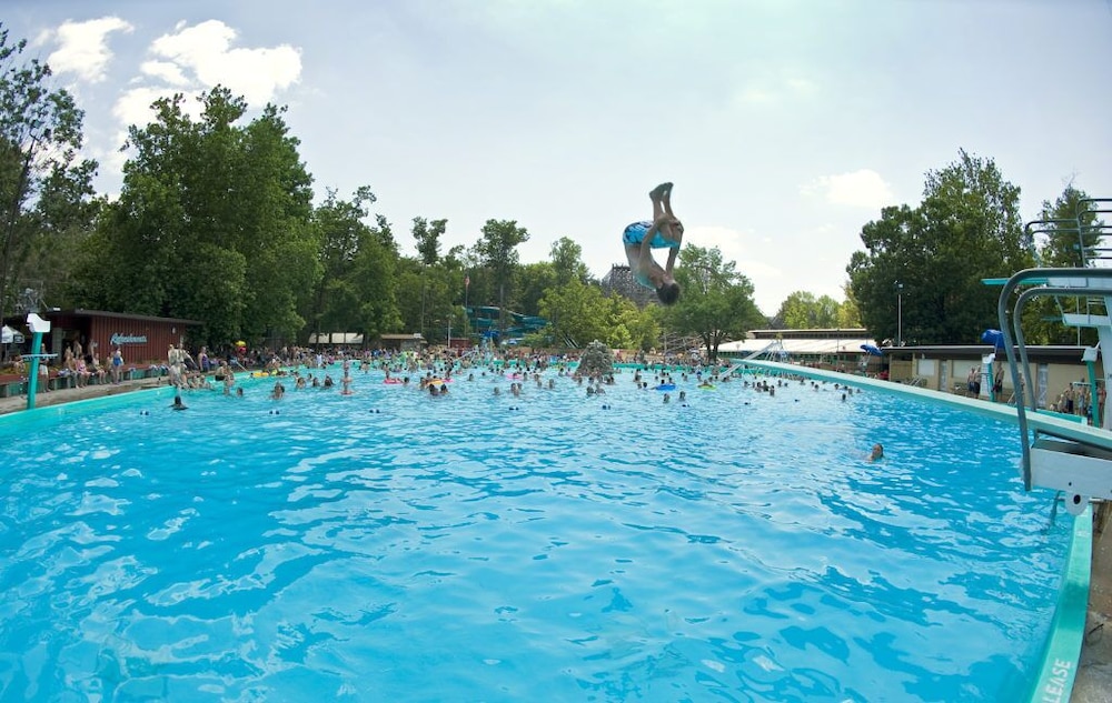 fairfield inn and suites by marriott bloomsburg