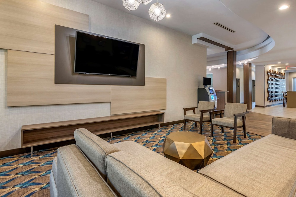 comfort suites fort lauderdale airport and cruise port