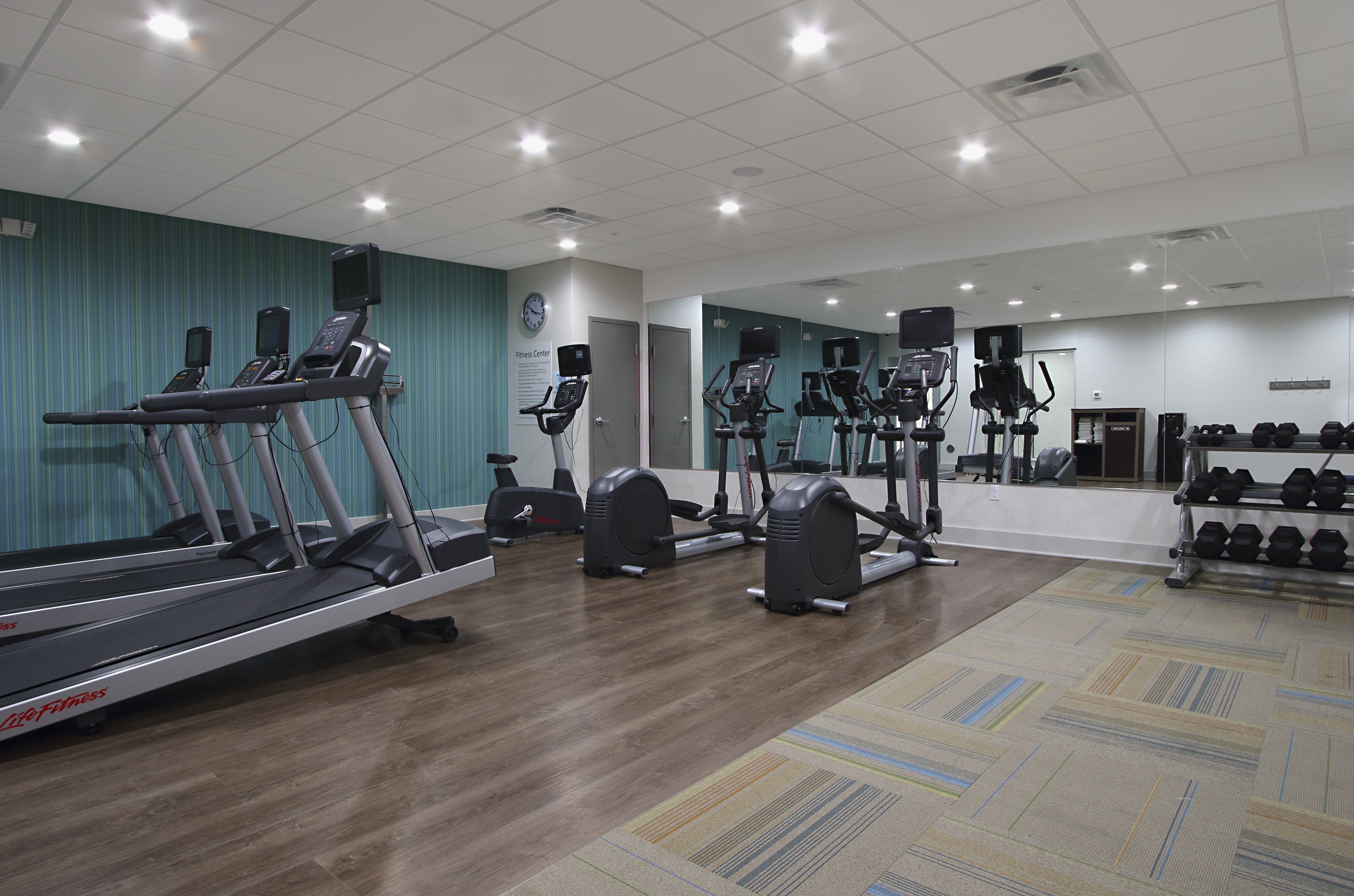 holiday inn express and suites lake charles south
