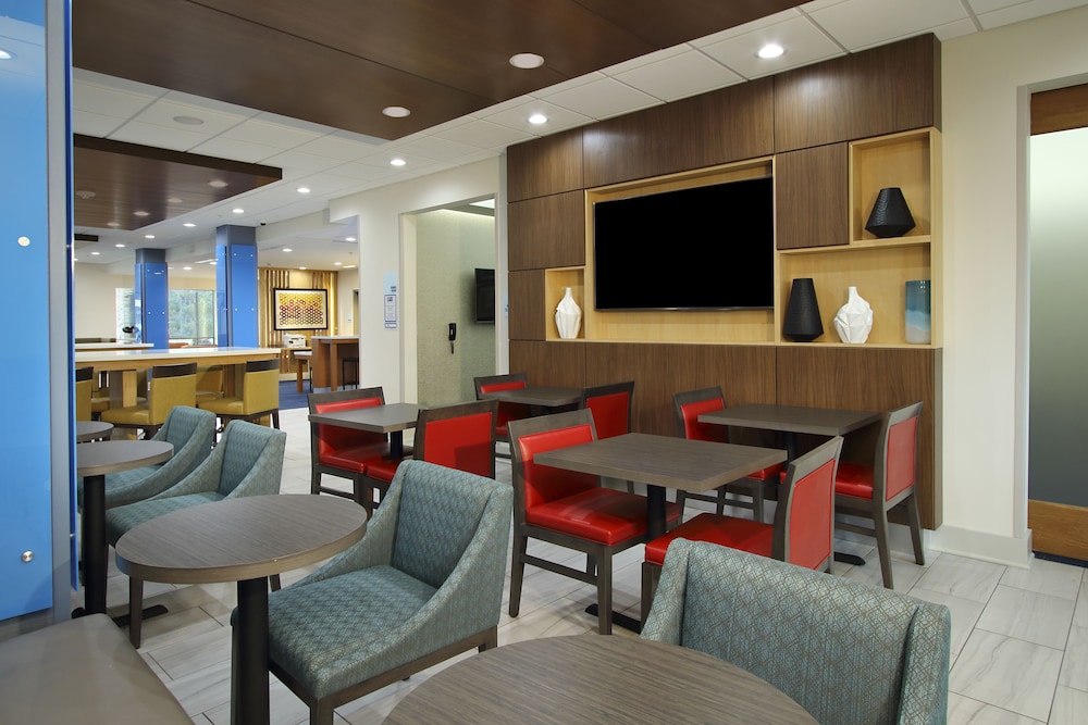 holiday inn express and suites lake charles south
