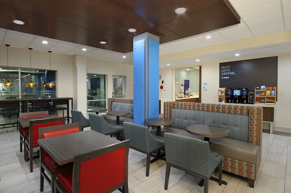 holiday inn express and suites lake charles south