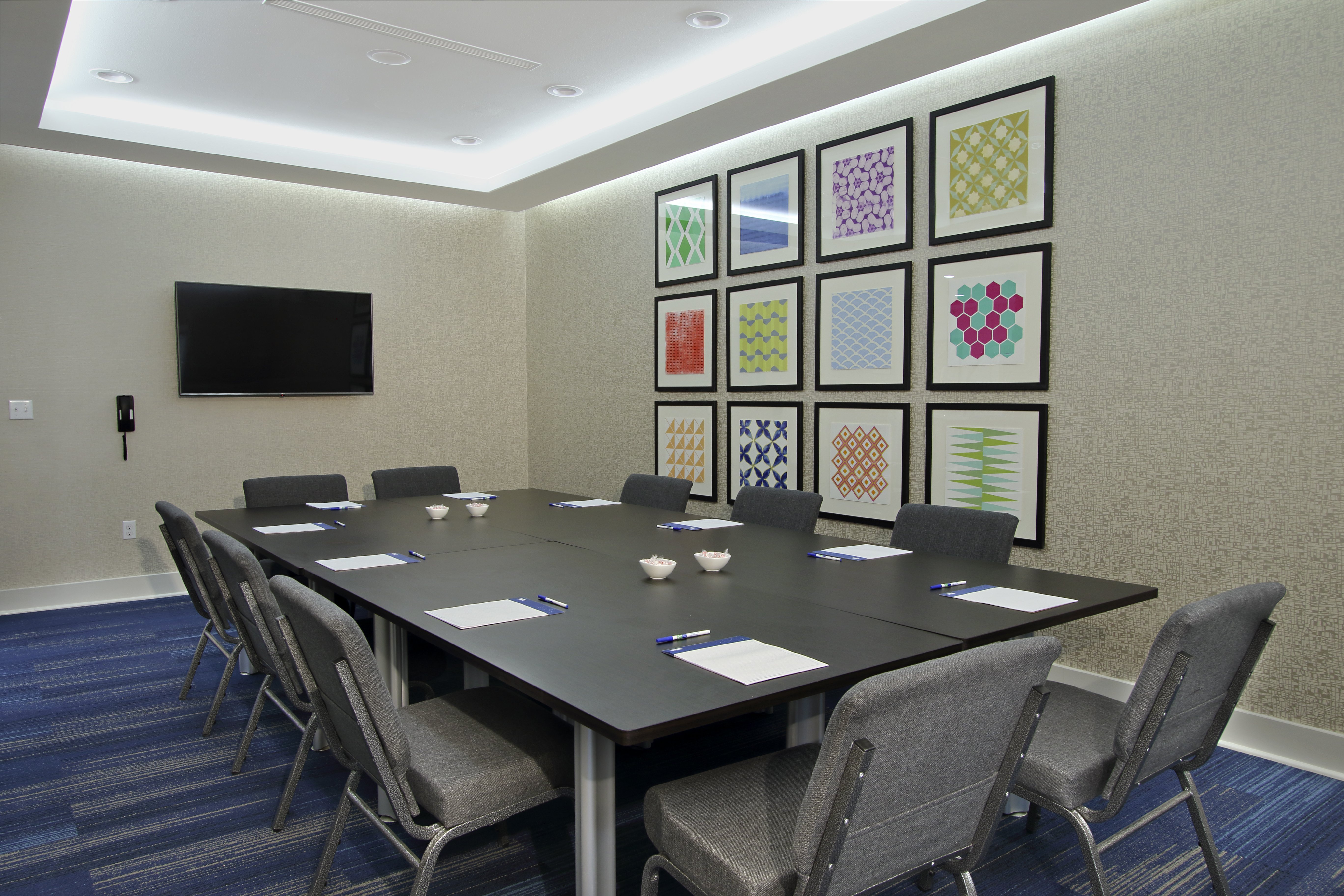 holiday inn express and suites lake charles south