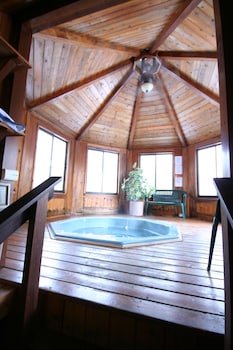 Nootka Lodge,Haverhill>>Grafton,2 star