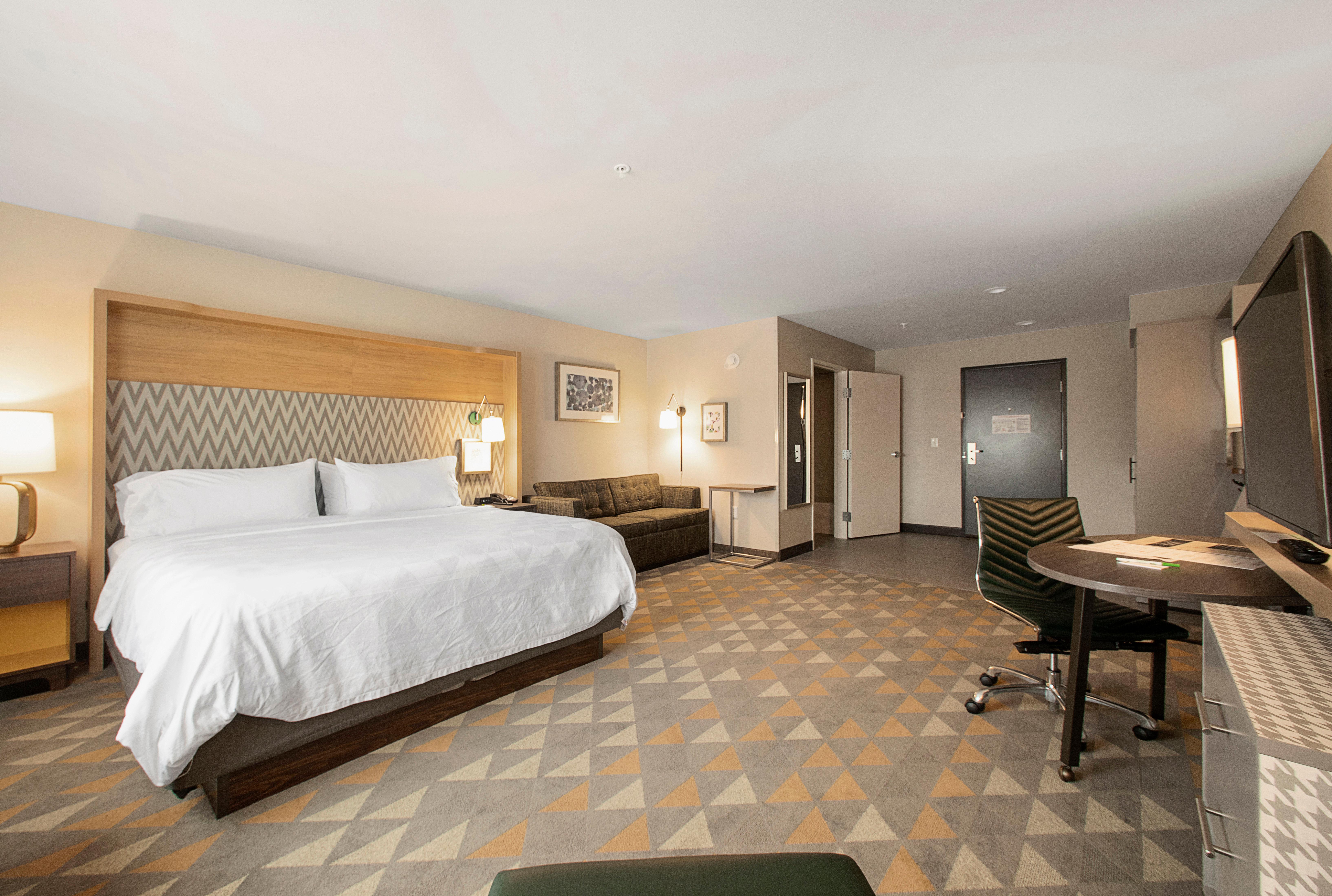 holiday inn and suites decatur forsyth by ihg