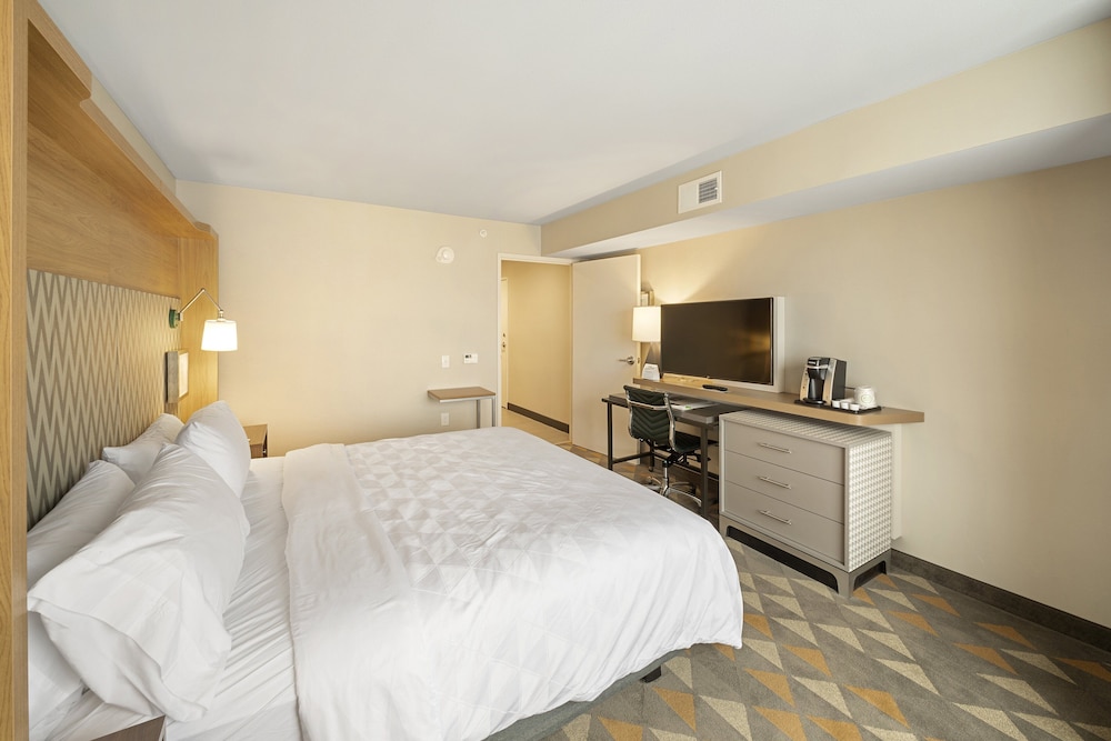 holiday inn and suites decatur forsyth by ihg