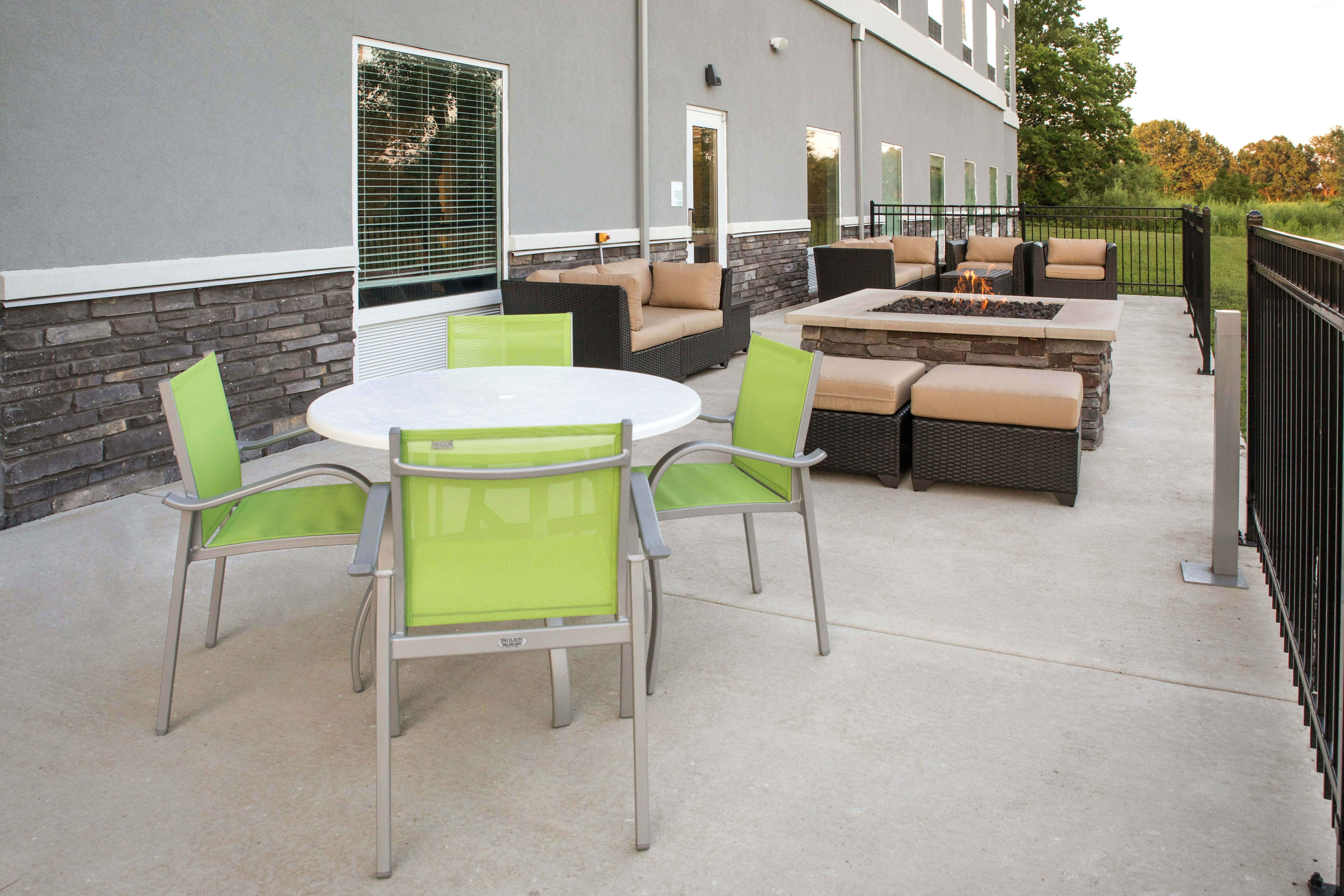 holiday inn and suites decatur forsyth by ihg