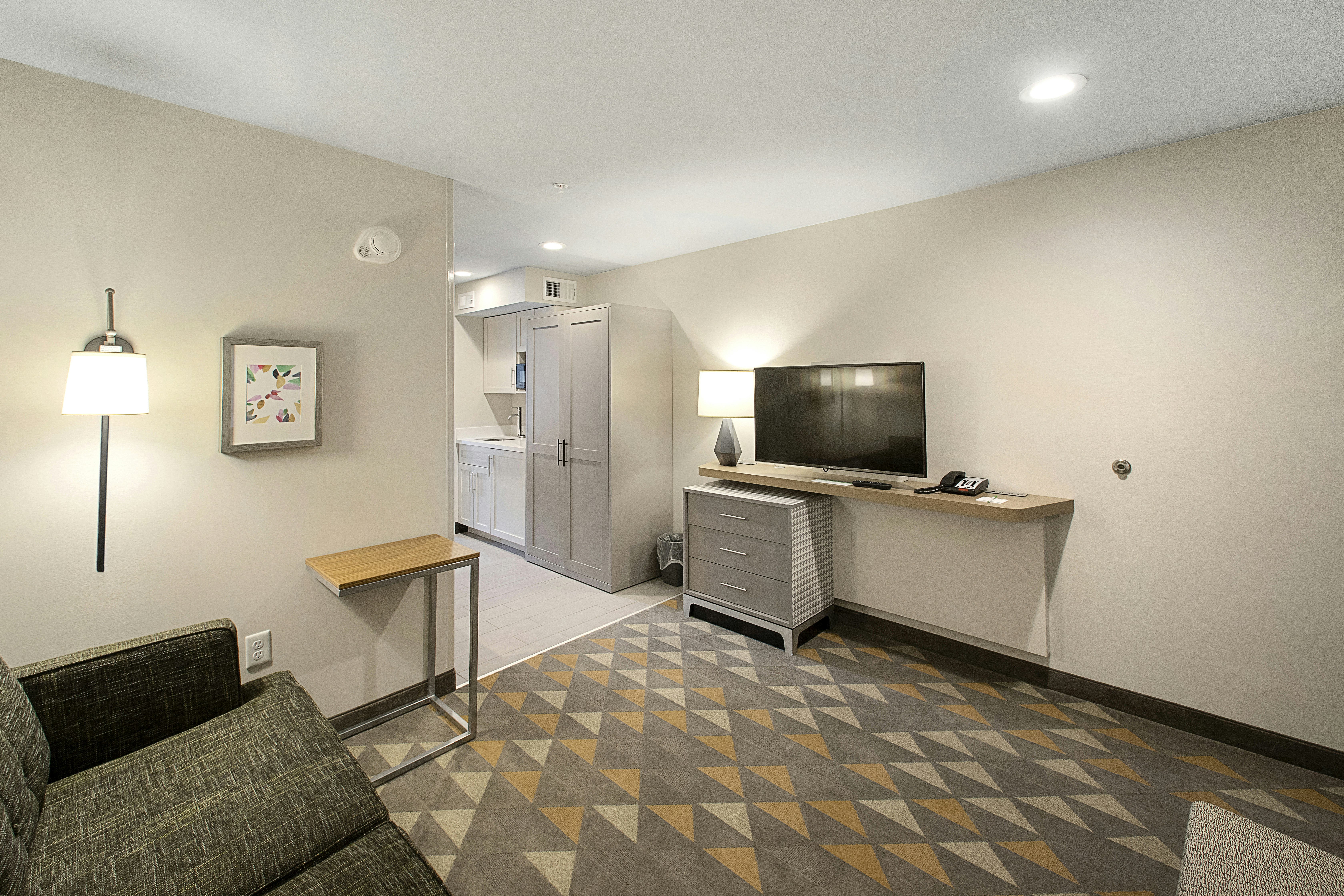 holiday inn and suites decatur forsyth by ihg