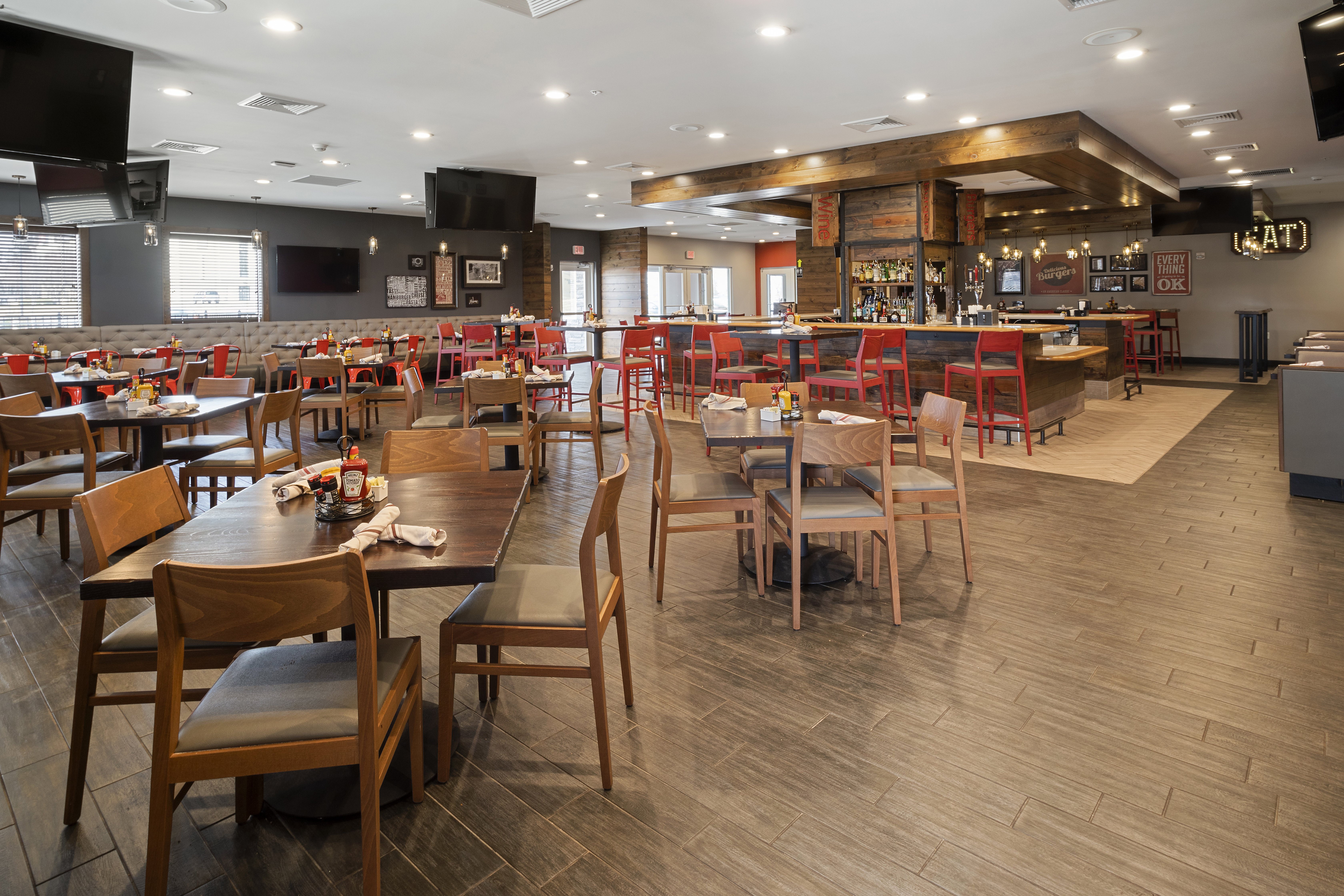 holiday inn and suites decatur forsyth by ihg