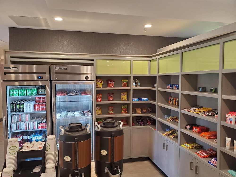 holiday inn and suites decatur forsyth by ihg