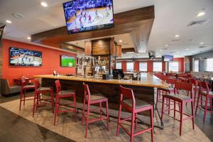 holiday inn and suites decatur forsyth by ihg