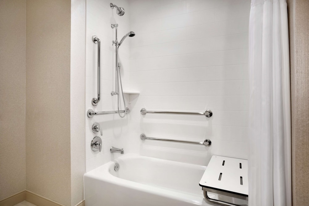 hilton garden inn downtown birmingham