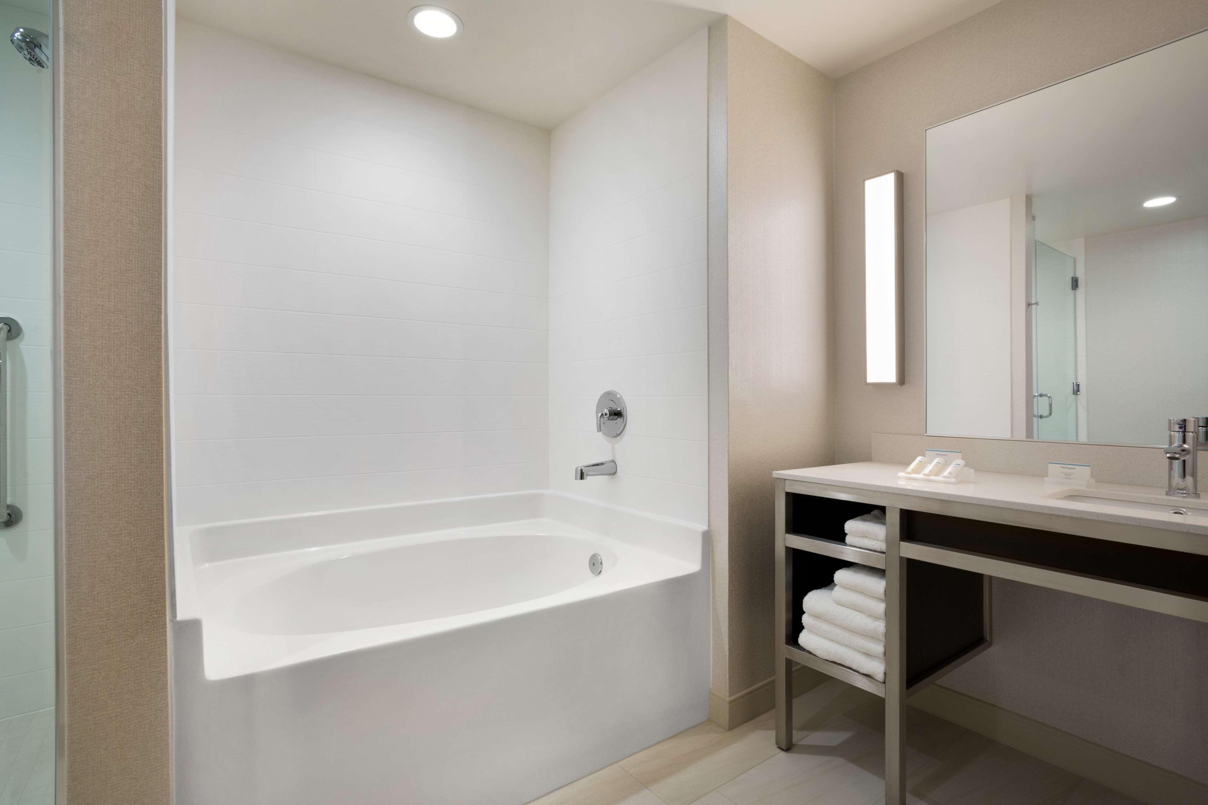 hilton garden inn downtown birmingham