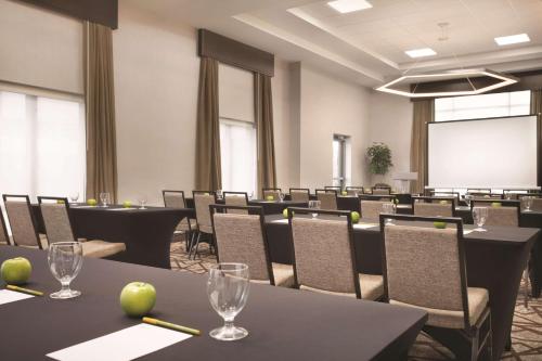 hilton garden inn downtown birmingham