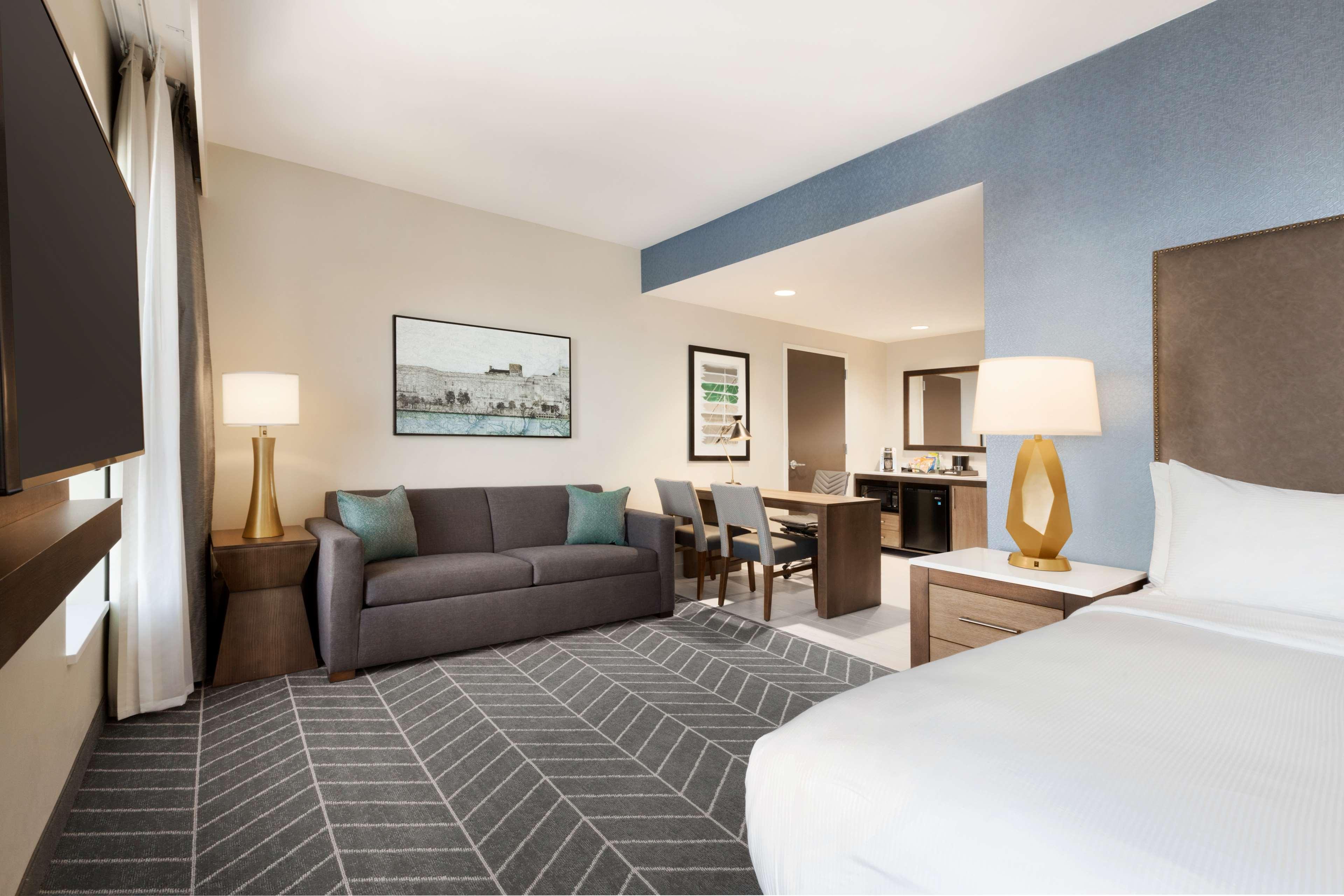 embassy suites by hilton wilmington riverfront