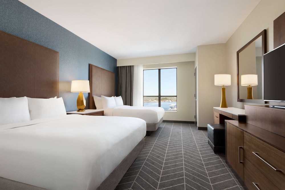 embassy suites by hilton wilmington riverfront