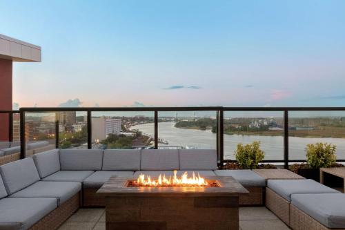 embassy suites by hilton wilmington riverfront