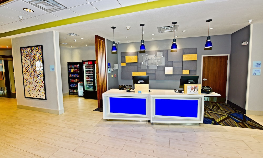 Holiday Inn Express & Suites Perryville By Ihg,Menard>>Chester,3 star