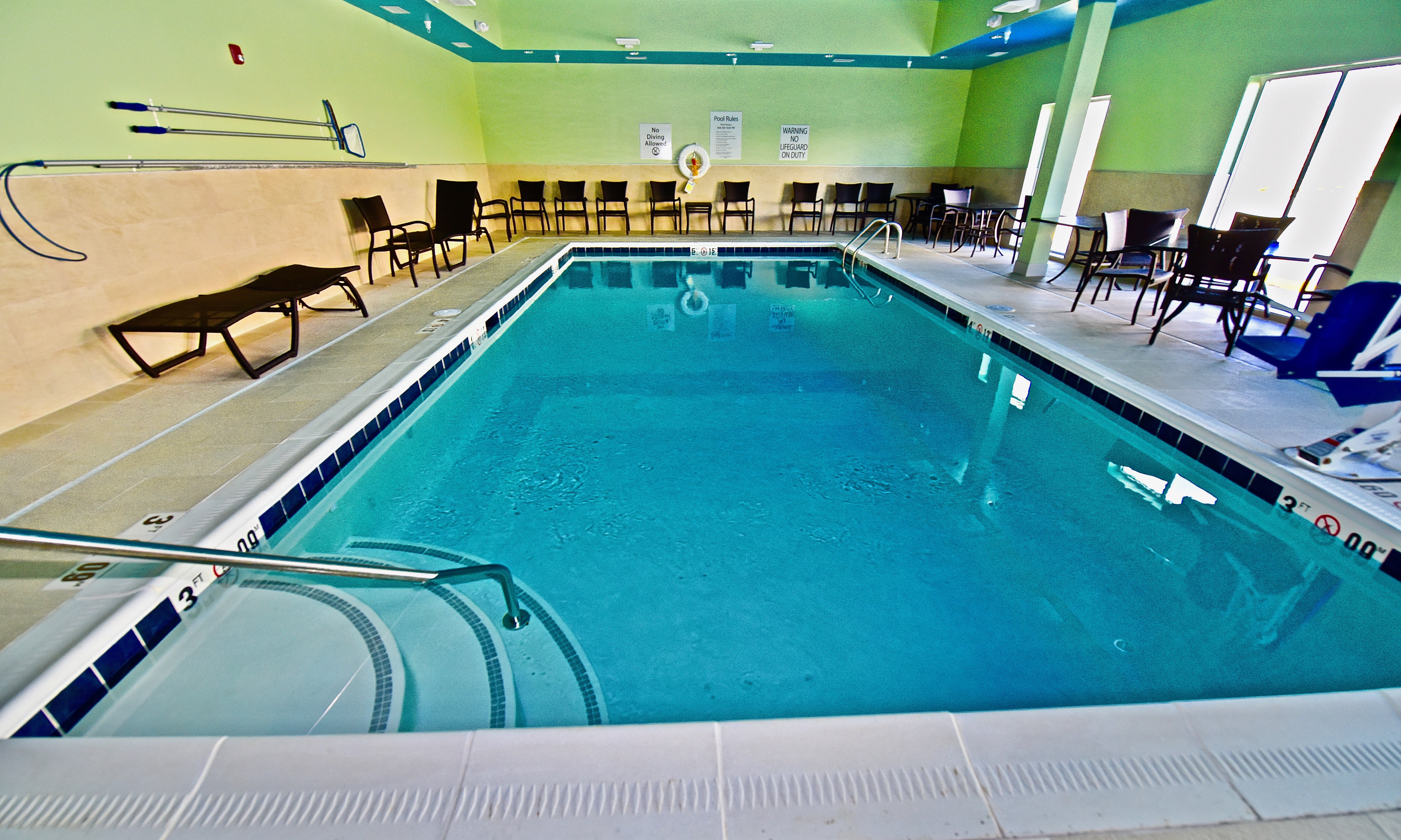 holiday inn express and suites perryville by ihg