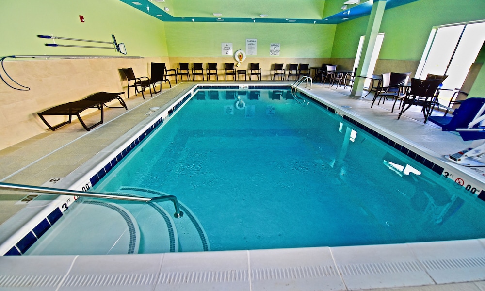 holiday inn express and suites perryville by ihg