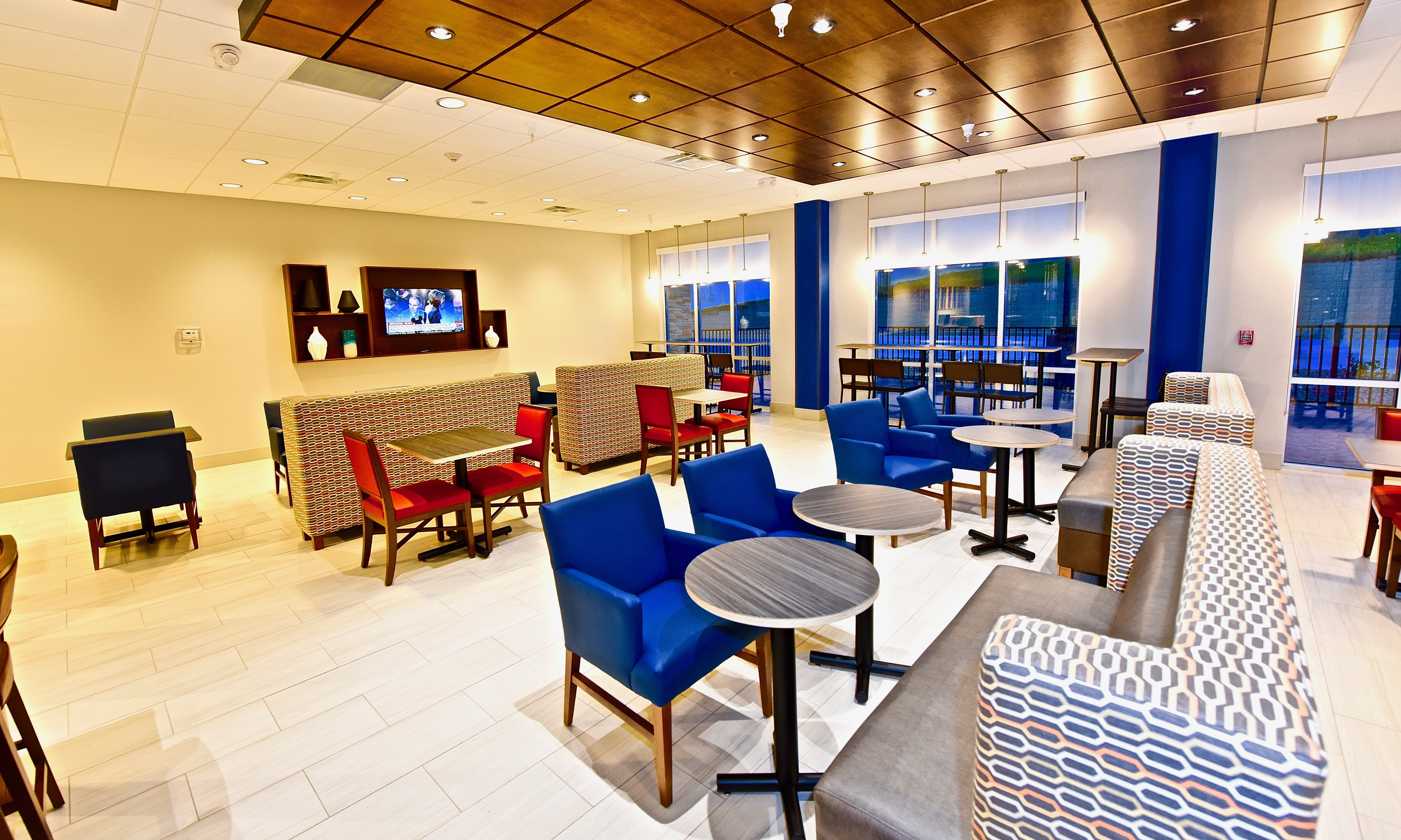 holiday inn express and suites perryville by ihg