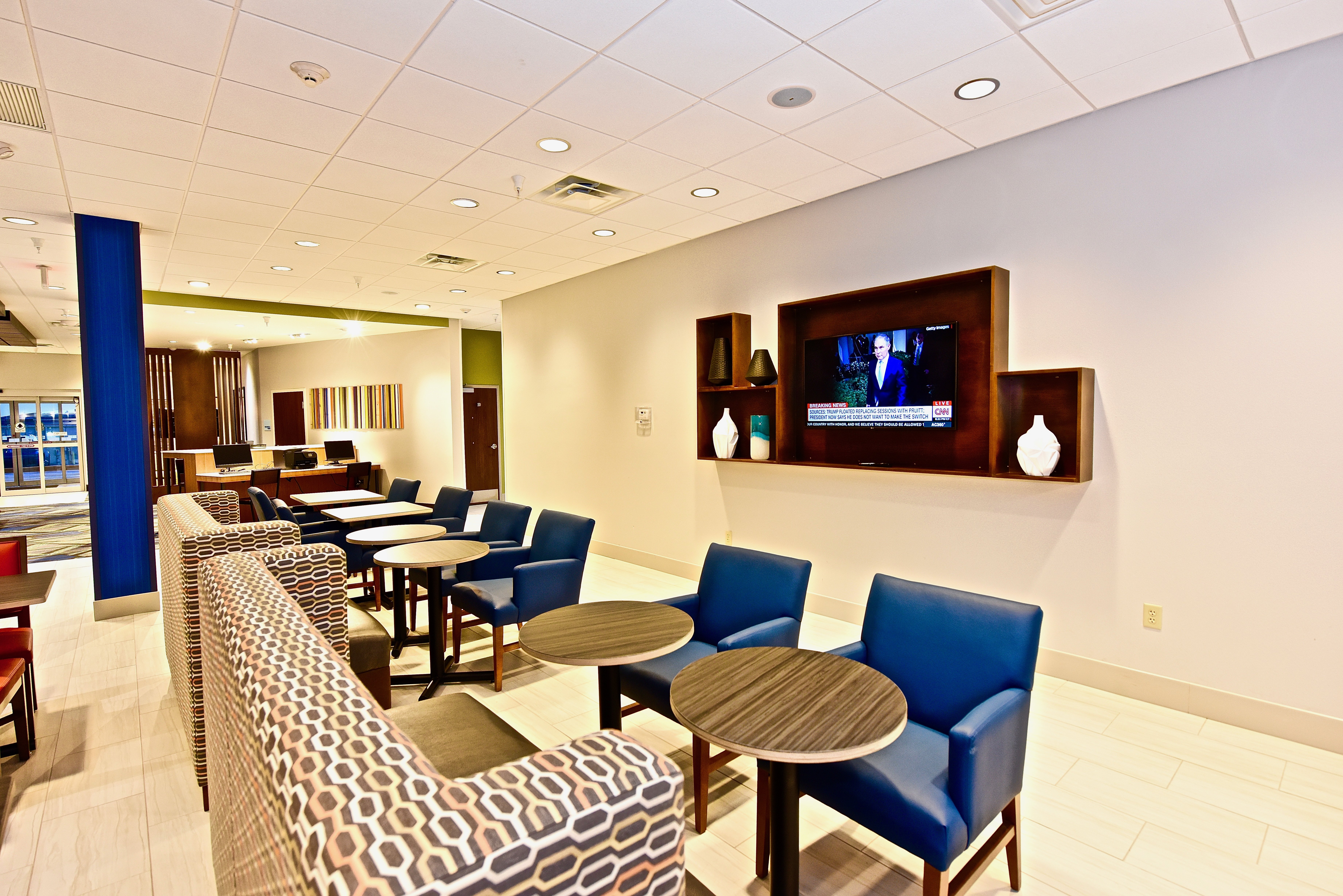 holiday inn express and suites perryville by ihg