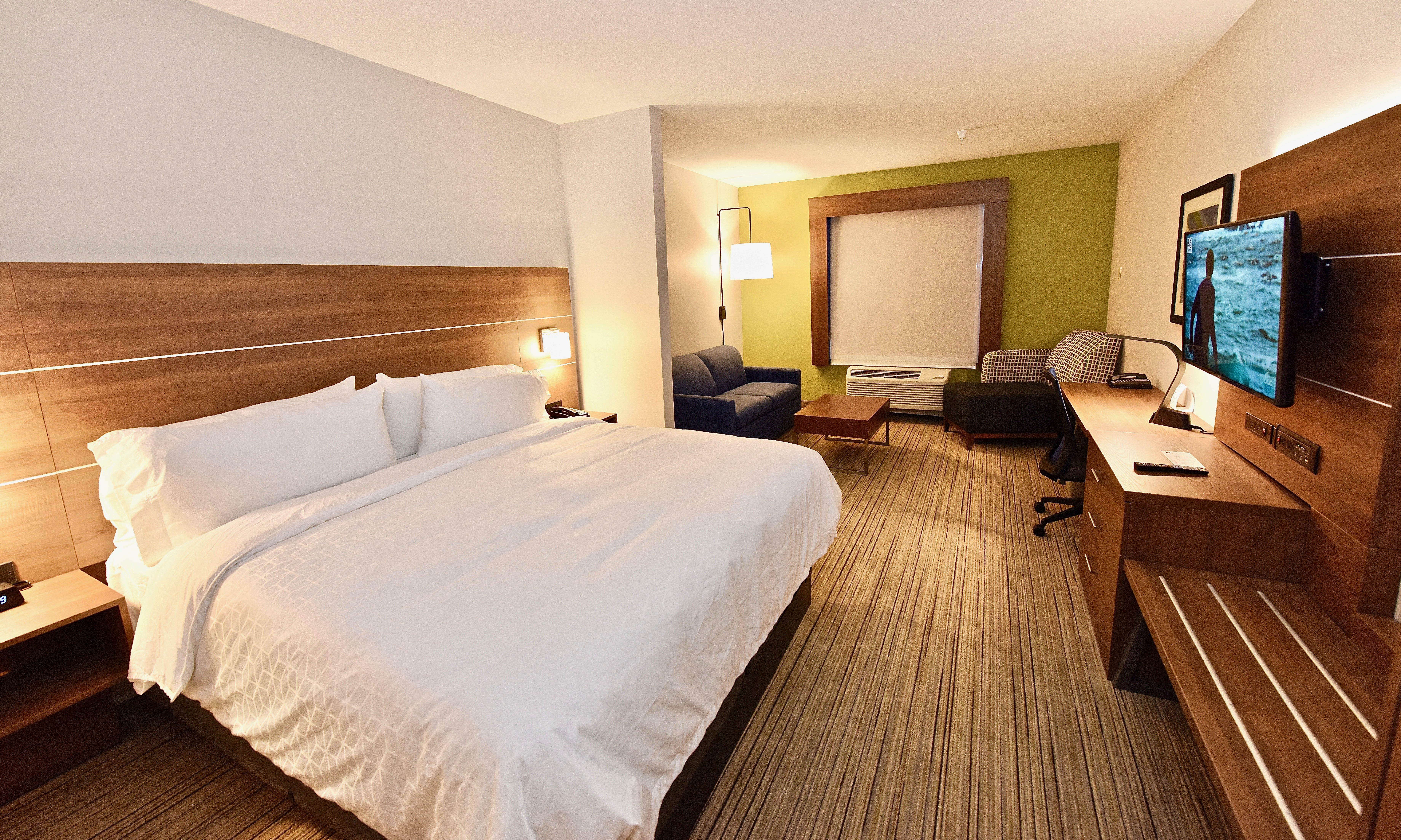 holiday inn express and suites perryville by ihg