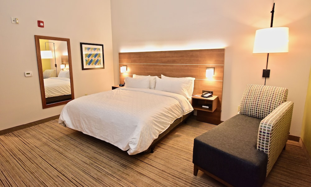 holiday inn express and suites perryville by ihg