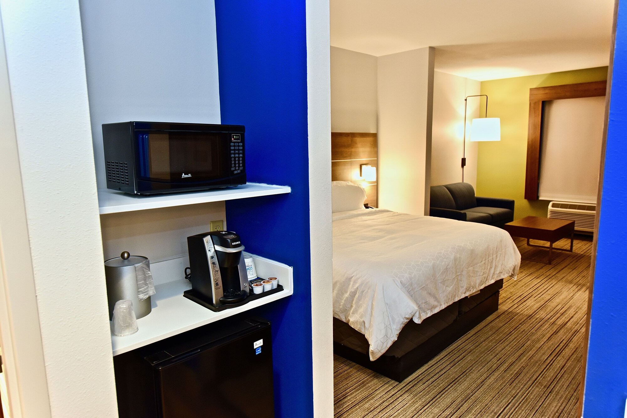 holiday inn express and suites perryville by ihg