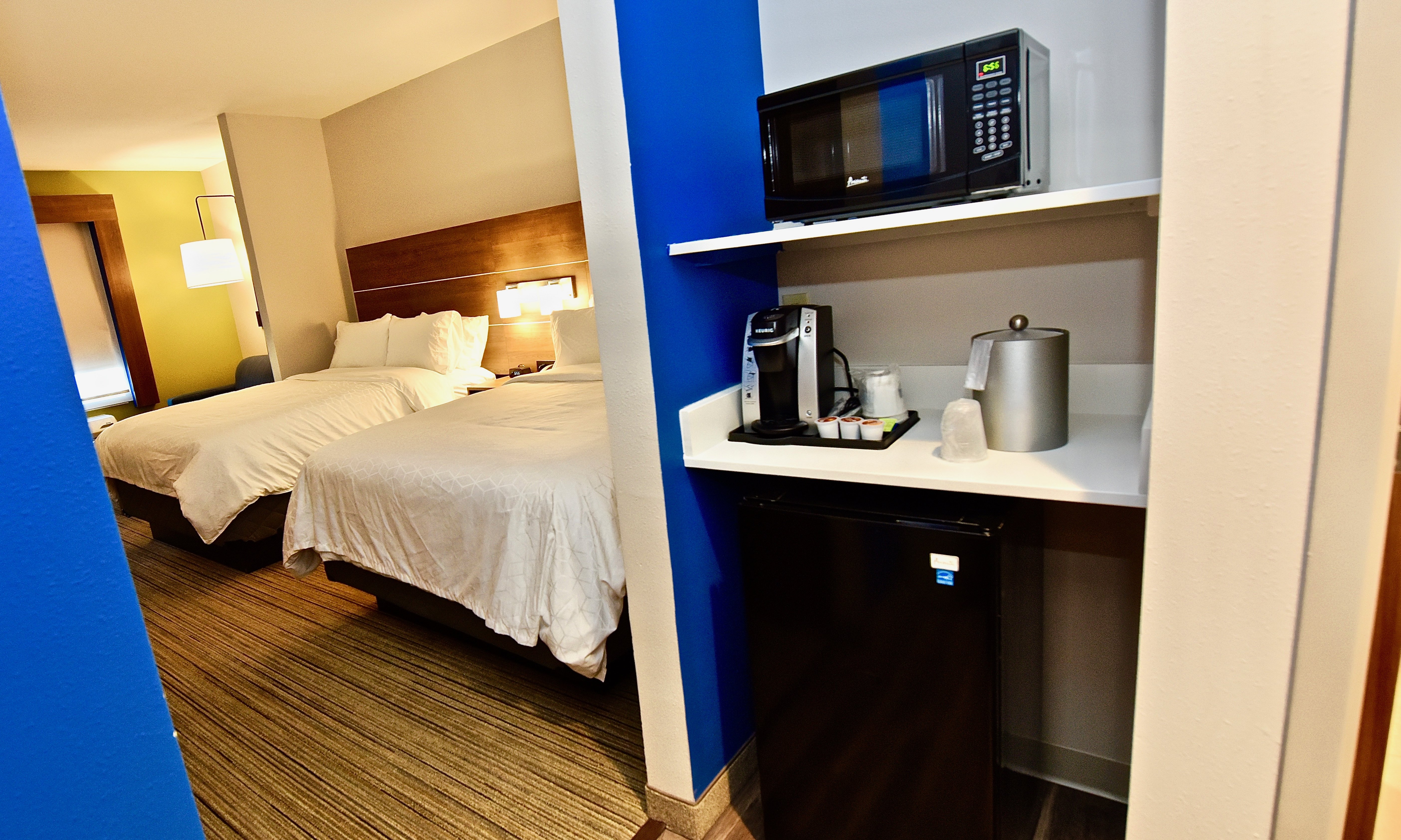 holiday inn express and suites perryville by ihg