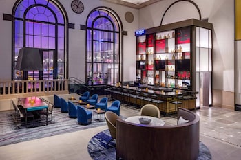 aloft philadelphia downtown