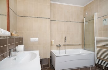 vrata krke hotel