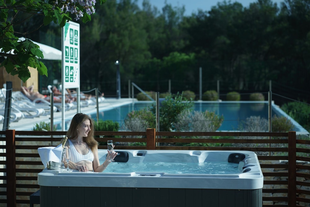 vrata krke hotel