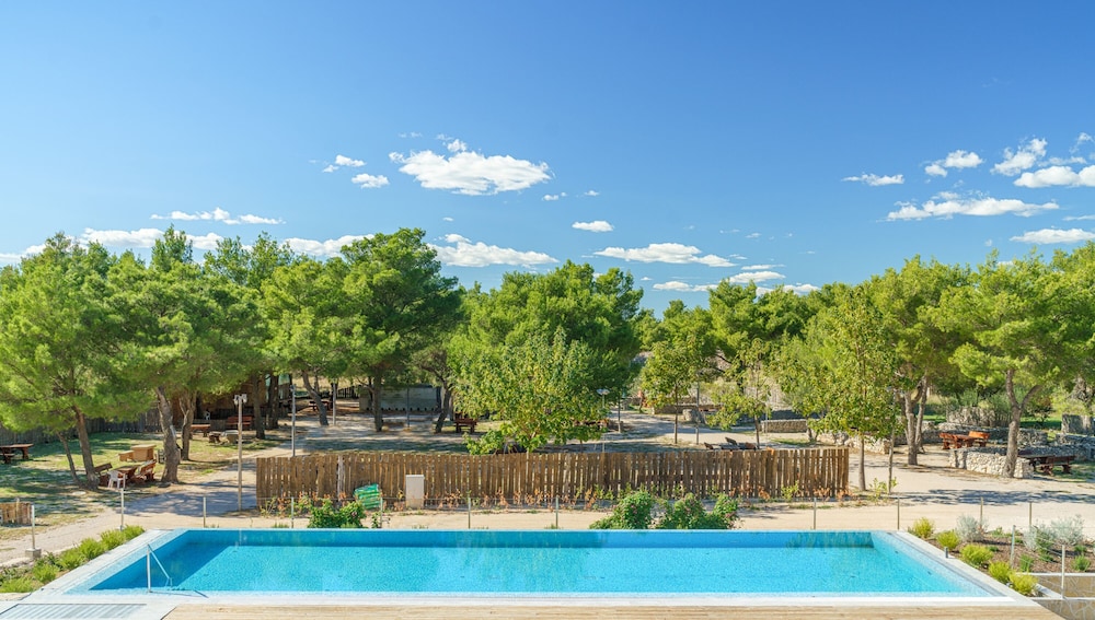 vrata krke hotel