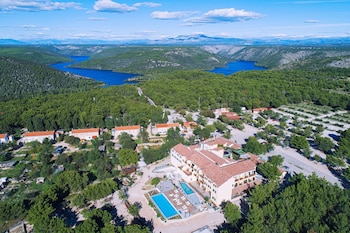 vrata krke hotel