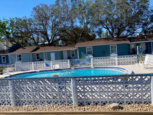 gulf coast inn