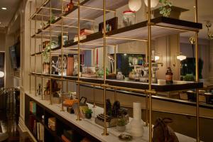 renaissance saint elm dallas downtown hotel