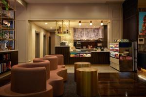 renaissance saint elm dallas downtown hotel