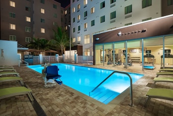 staybridge suites miami international airport by ihg