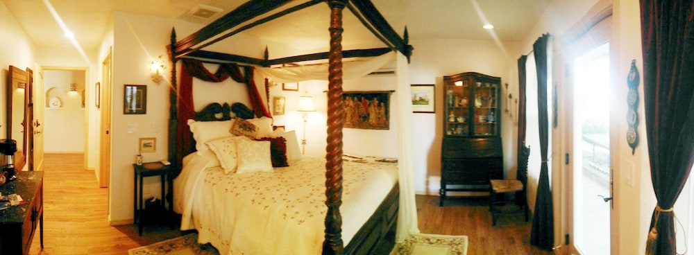 red horse bed and breakfast