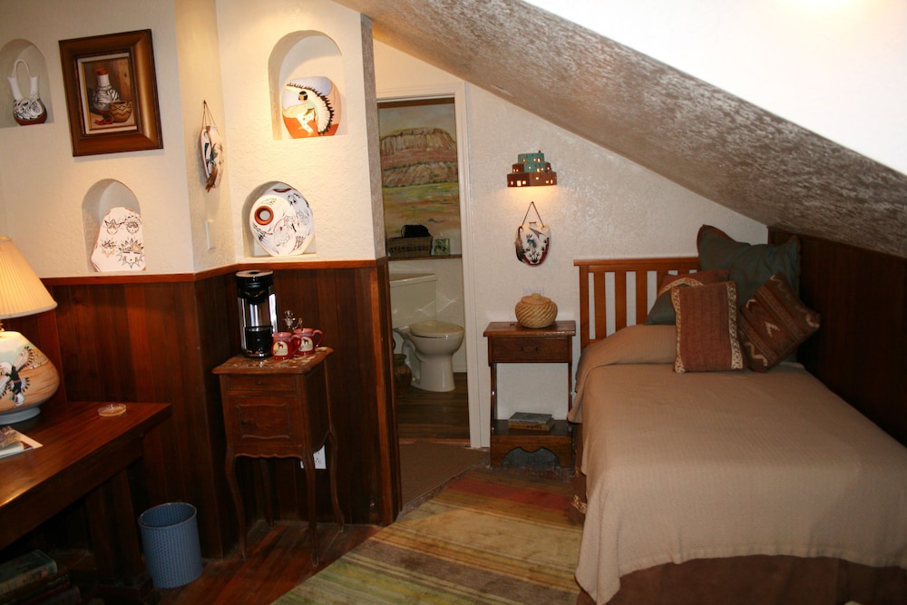 red horse bed and breakfast