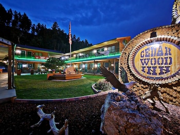 cedar wood inn