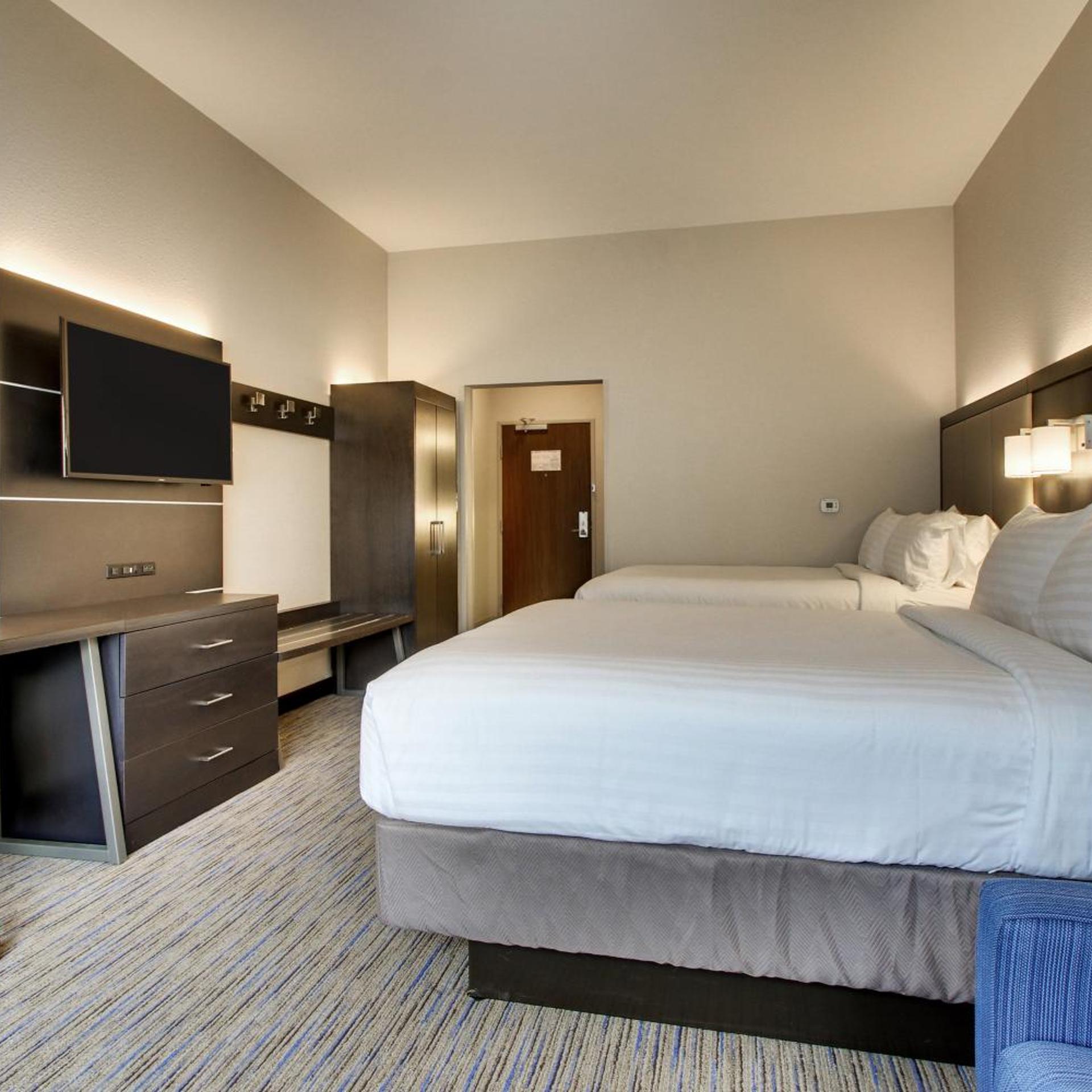holiday inn express and suites summerville by ihg